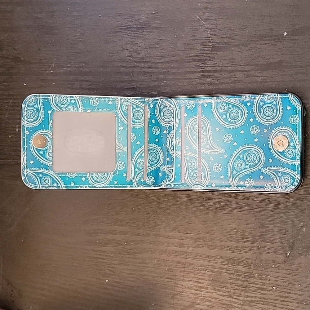 Phone case - Picture 2 of 7